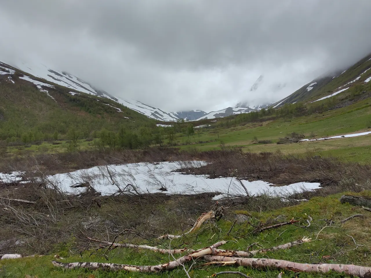 The U-shaped valley further up.